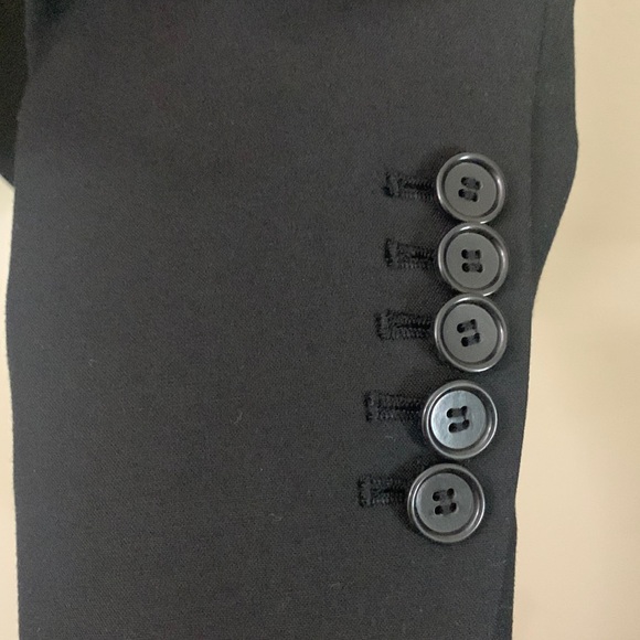 Gently used but in good condition Ann Taylor black jacket. - Picture 6 of 10